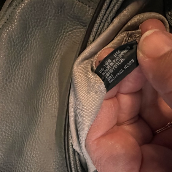 Michael Kors gray shoulder purse with chain - Picture 11 of 11